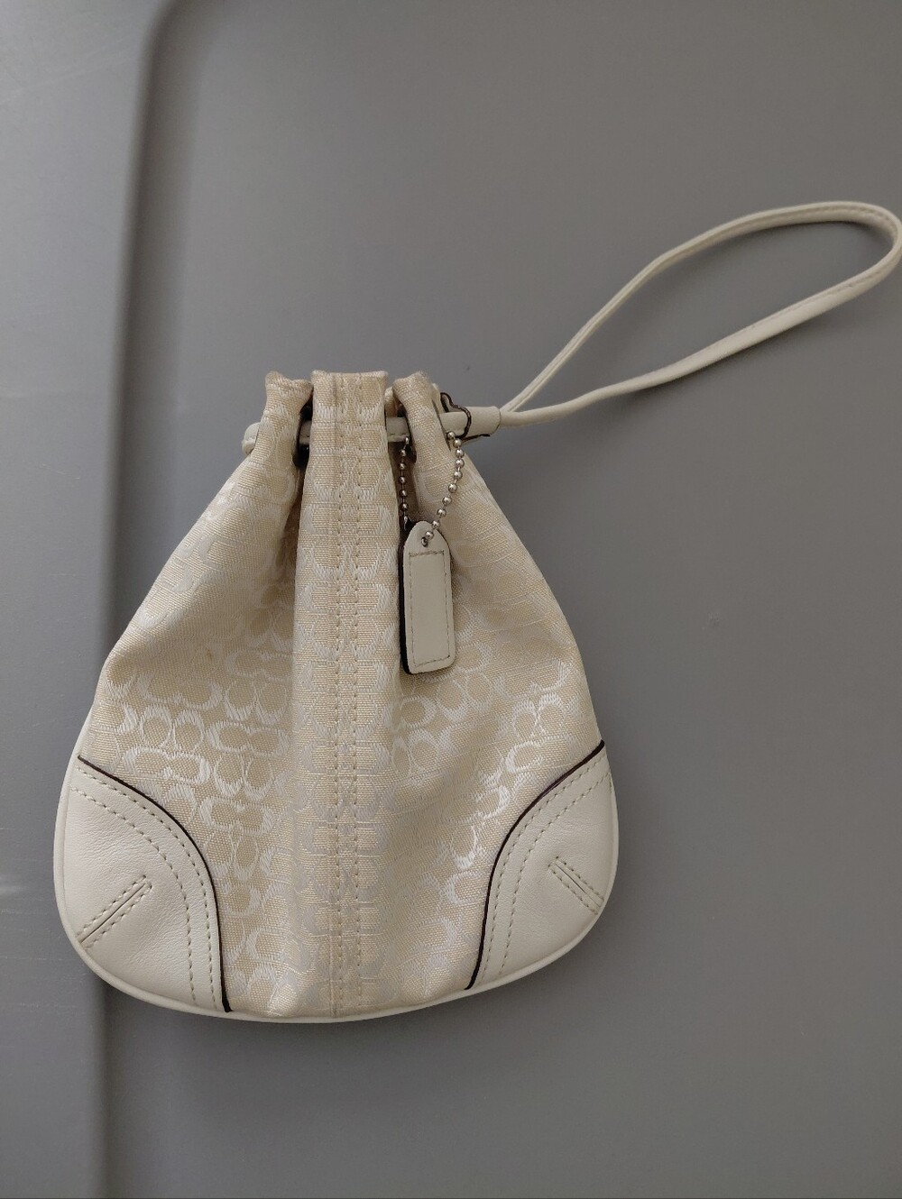Coach Wristlet Vintage Signature